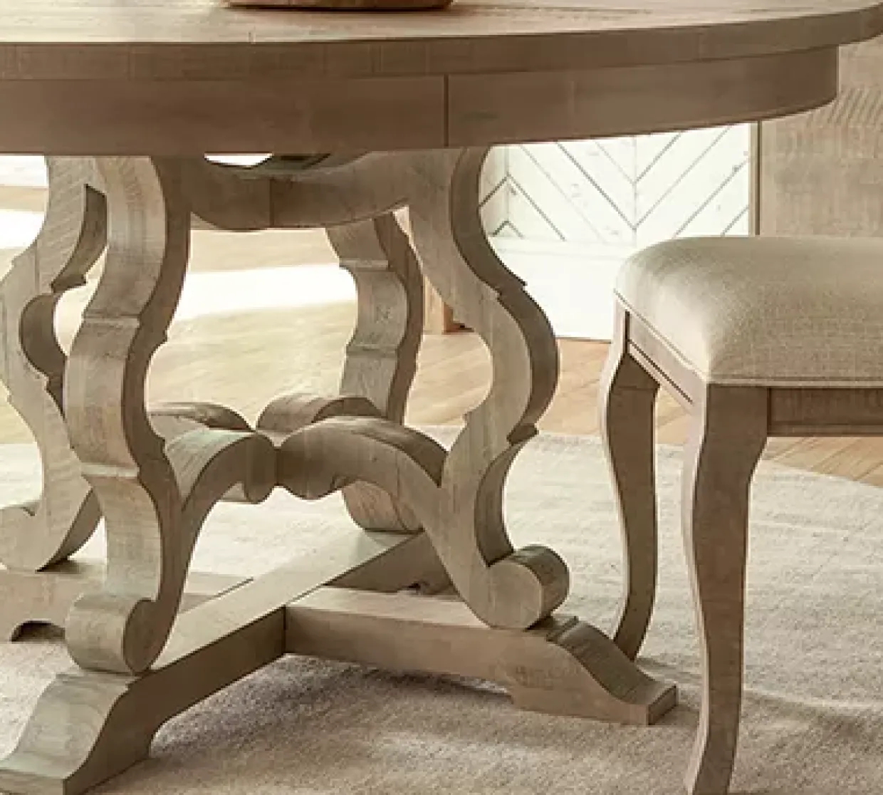 Blue Ridge Round Dining Table