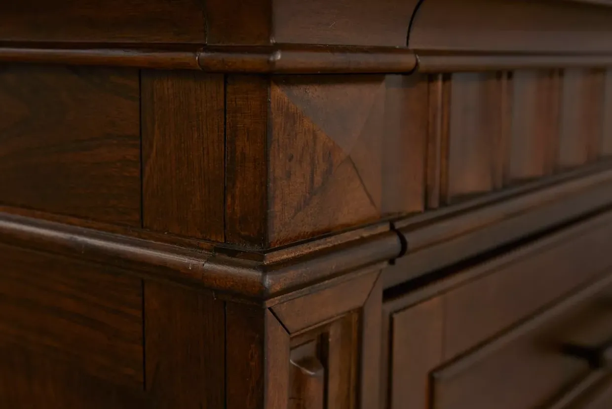 Breckenridge Dresser