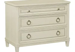 Hyde Park Bachelor Chest