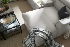 Leo Sectional