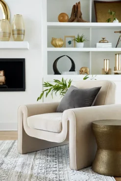 Leta Vase