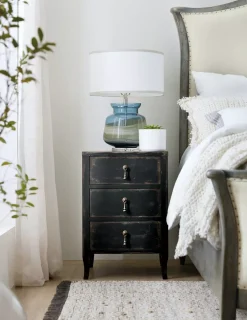 Lucy Accent Chest