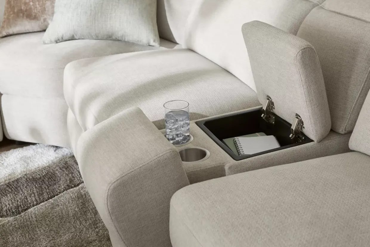 Nova Sectional