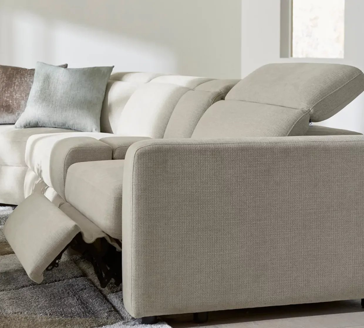 Nova Sectional