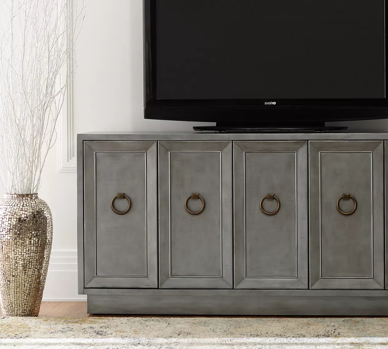 Raven Entertainment Console
